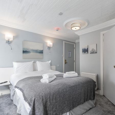 The Waterfront Townhouse Accommodation Кілкенні Екстер'єр фото